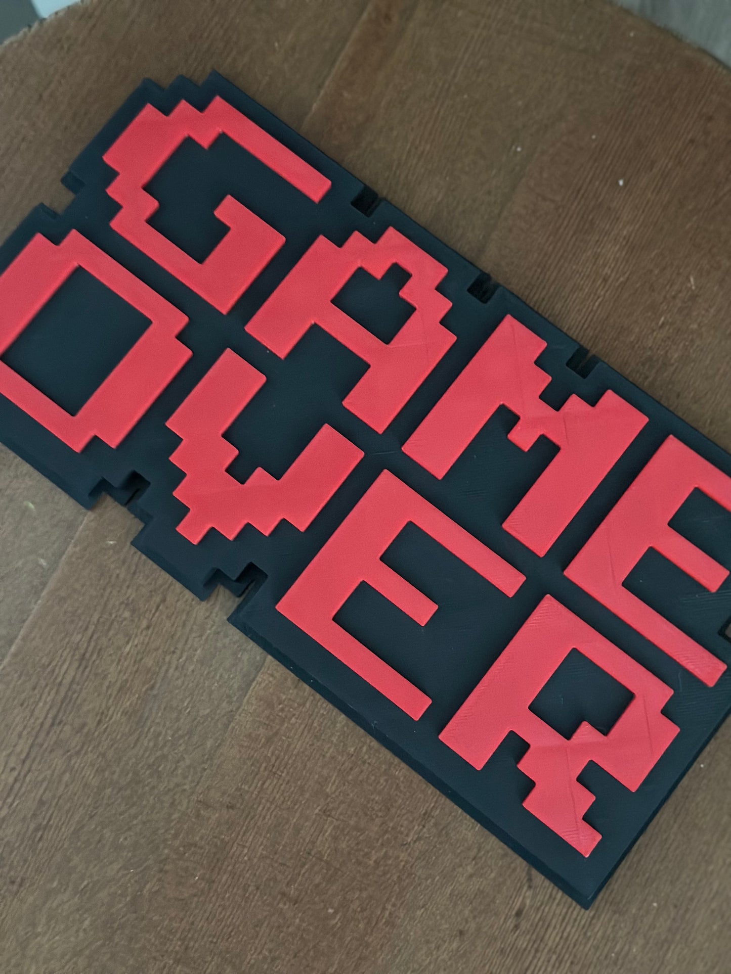 🎮 Plaque déco gaming “GAME OVER” – Impression 3D style rétro pixel