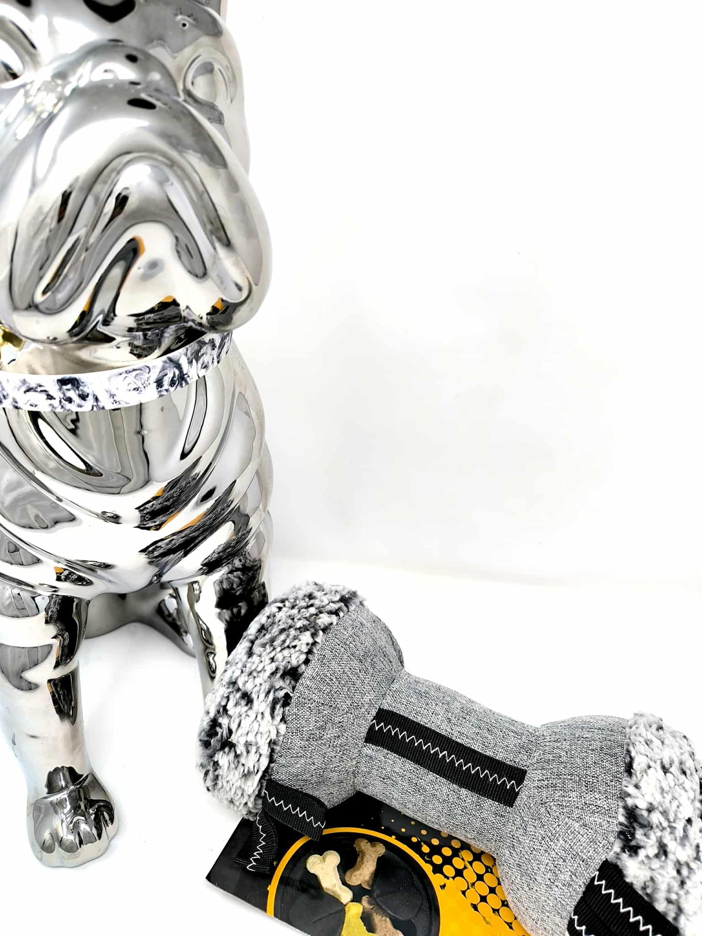 Vadigran - Jouet peluche os distributeur de friandise