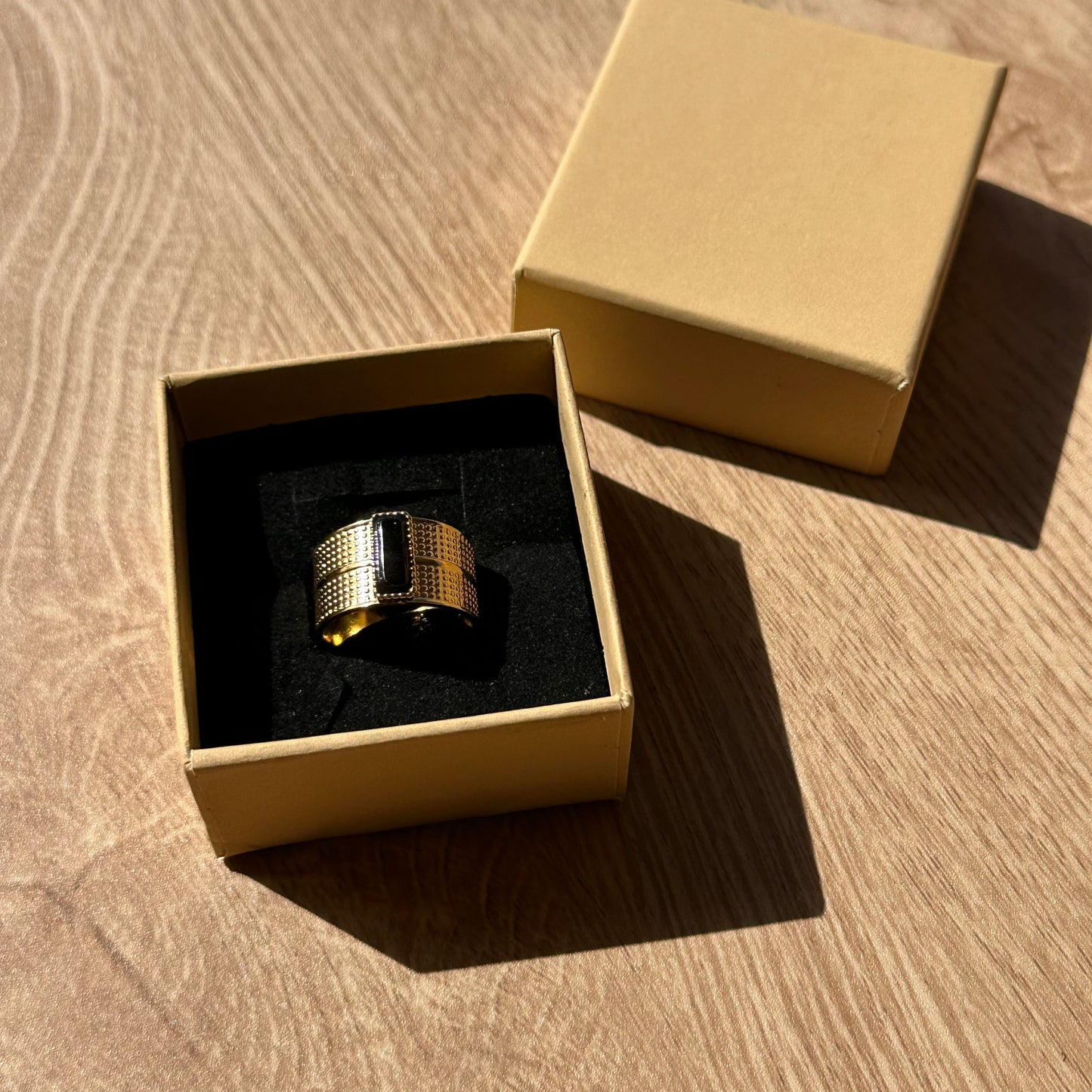 Bague “Ébène Dorée” – Bohm Paris - pierre naturelle