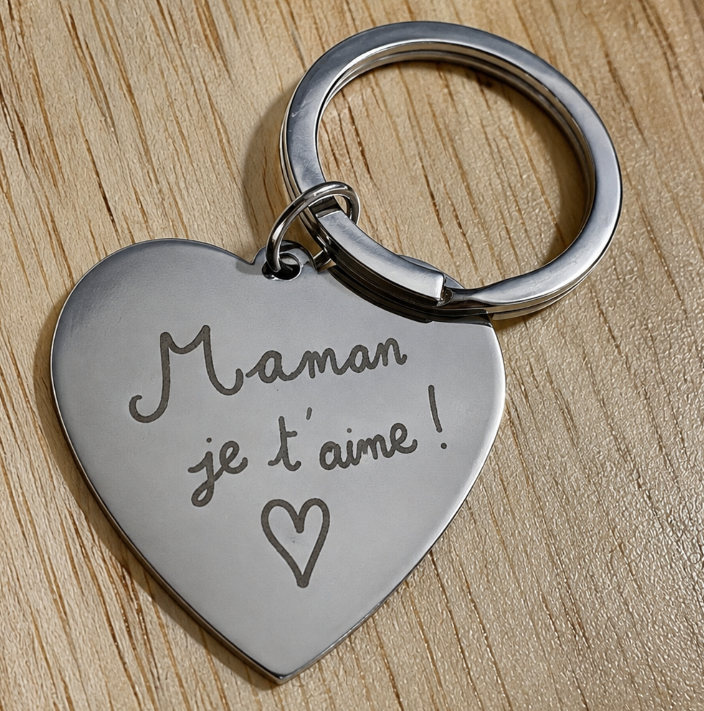 Porte-clé cœur gravé avec écriture manuscrite – Message personnalisé unique