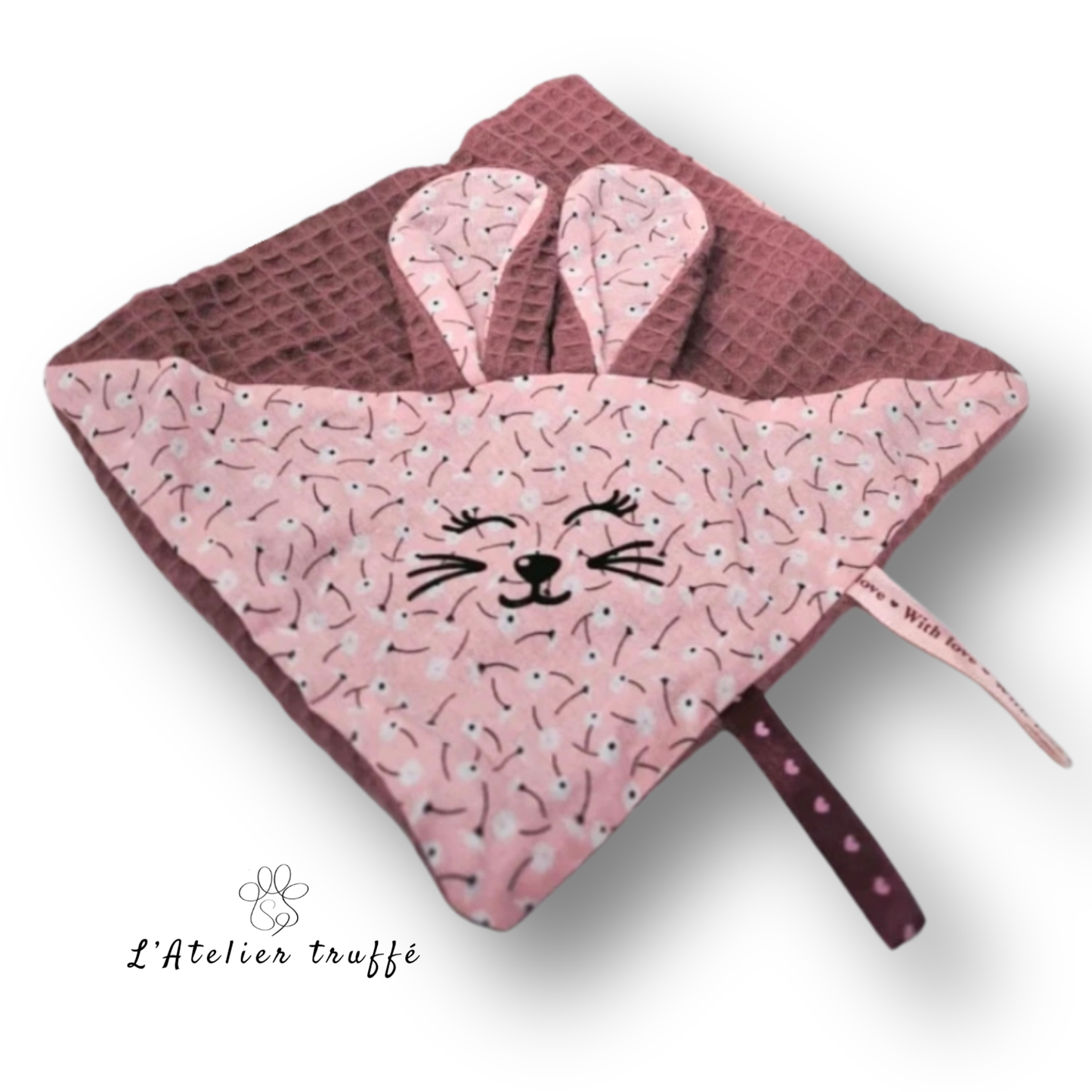 Doudou “Petit Cœur” – Création artisanale unique 🧸