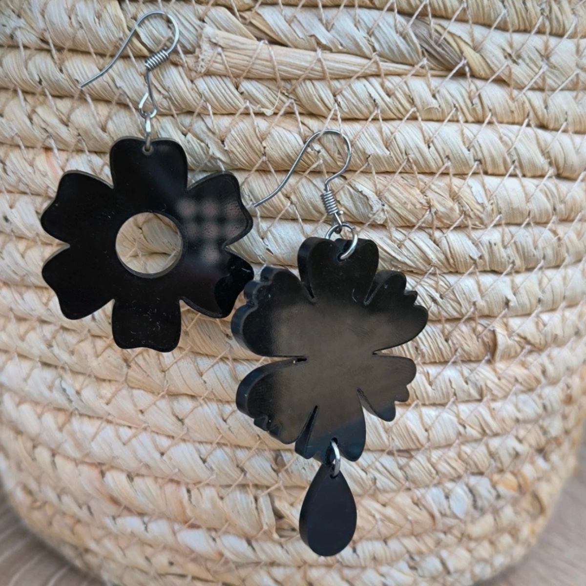 Boucles d’oreilles Fleurs – Acrylique | Édition limitée