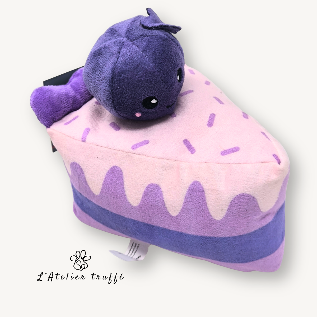 🍰 Jouet fun pour chien – Doudou gâteau violet ultra mignon 🐾
