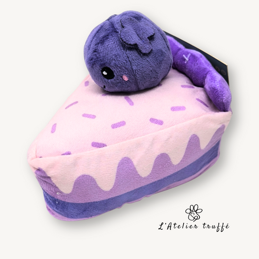 🍰 Jouet fun pour chien – Doudou gâteau violet ultra mignon 🐾