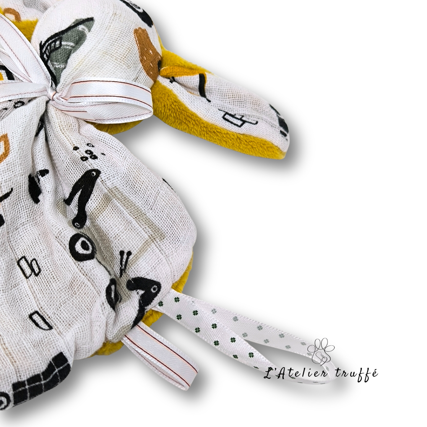 🚜 Doudou “Petit Tracteur” – Création artisanale unique